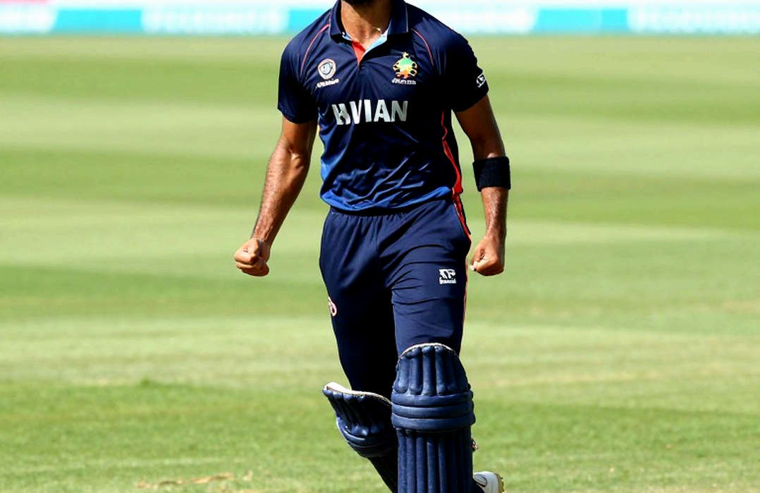 Bidding War Over Taskin-Tanzid: Bangladesh Domestic Trophy Auction Revealed, Stars Priced in 'Crore Points' but Players Receive Only Fixed Match Fees Bidding War Over Taskin-Tanzid: Bangladesh Domestic Trophy Auction Revealed, Stars Priced in 'Crore Points' but Players Receive Only Fixed Match Fees
